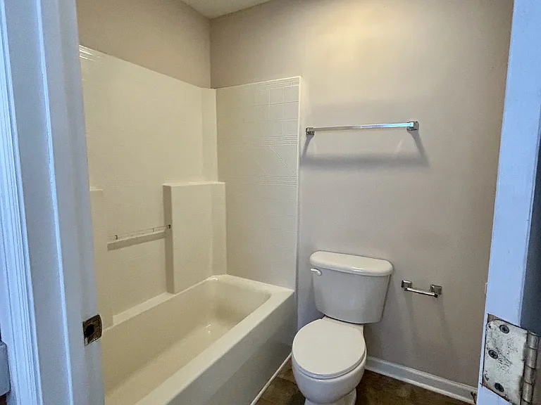 61 Hugo Dr — Photo 21