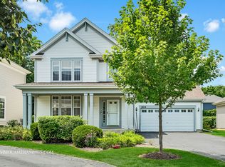 824 Peter Ct, Indian Creek, IL 60061