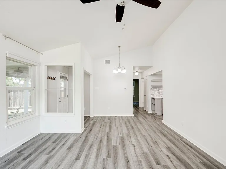 5900 Richard Carlton Blvd — Photo 15