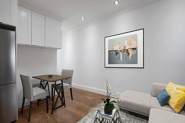 Rented by R New York | media 2
