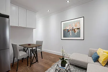 Rented by R New York