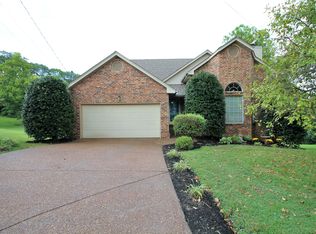 5500 Seesaw Rd, Nashville, TN 37211