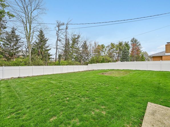 1132 Langland Dr, Columbus, OH 43220