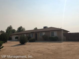 11566 Oakwood Ave, Hesperia, CA 92345