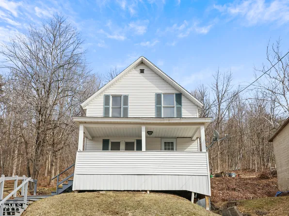 138 Richview Ave, North Adams, MA 01247