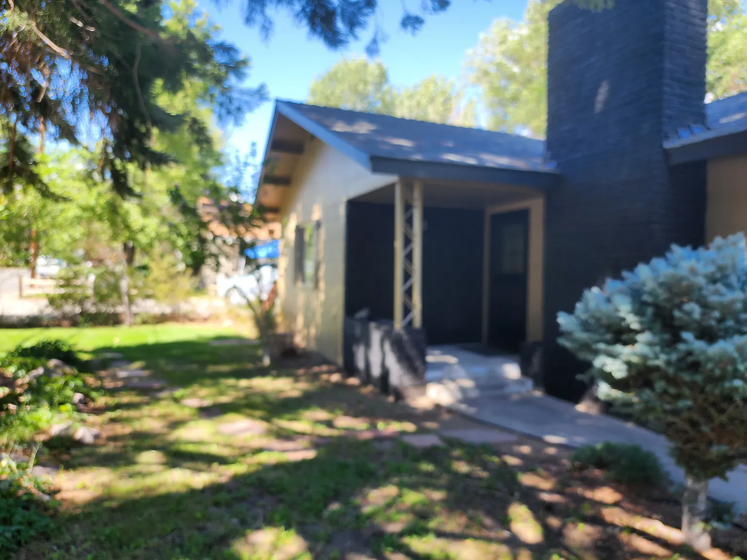 218 W Park St photo 1