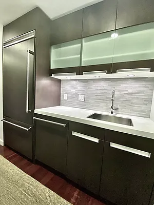 Rented by Bond New York | media 41