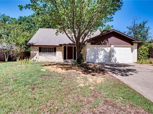 1912 Shelman Trl, Fort Worth, TX 76112