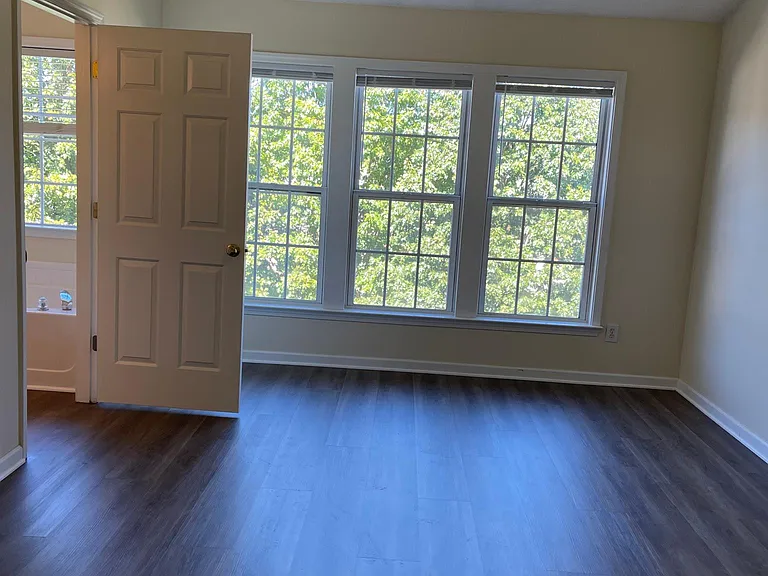 3607 Gainesway Trce — Photo 10