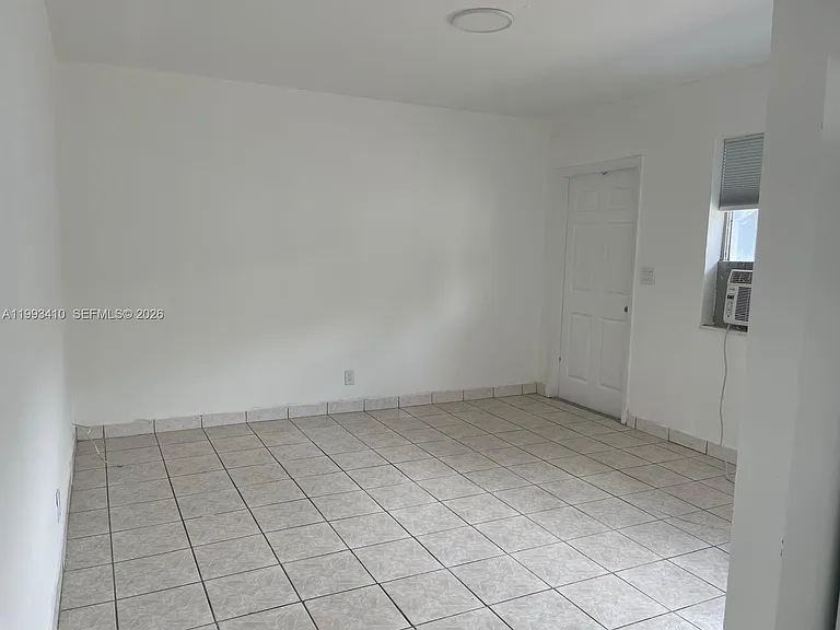 6025 Polk St #8 — Photo 5