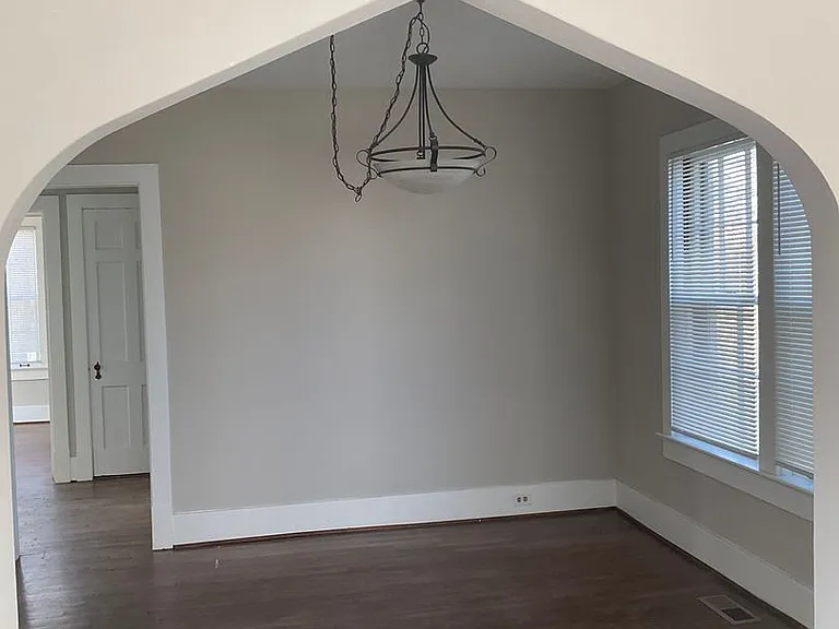 438 S Margin St — Photo 6