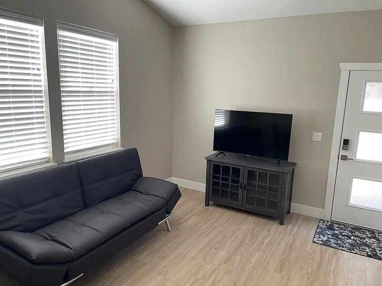 6174 W 33rd Ave — Photo 3