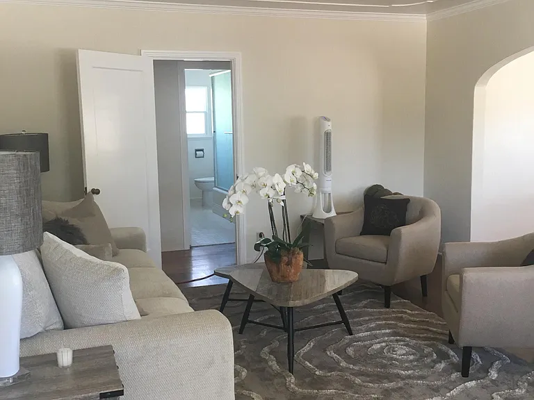 855 Poplar St — Photo 9