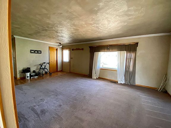 5th image of 81 Queen St