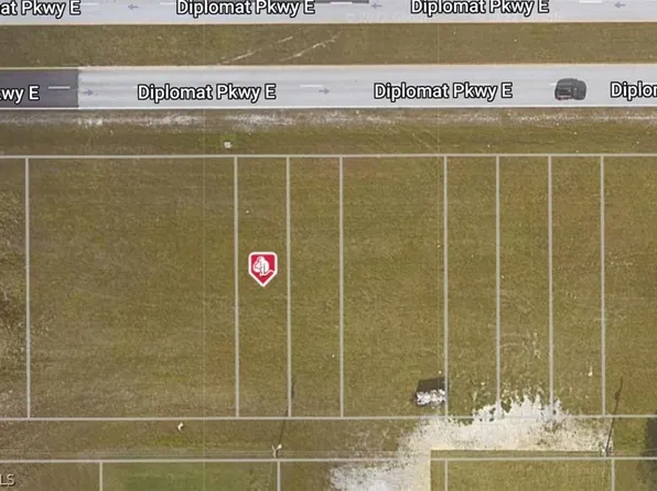 1936 Diplomat Pkwy E, Cape Coral, FL 33909