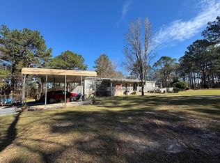 151 Plantation Rd, Carriere, MS 39426