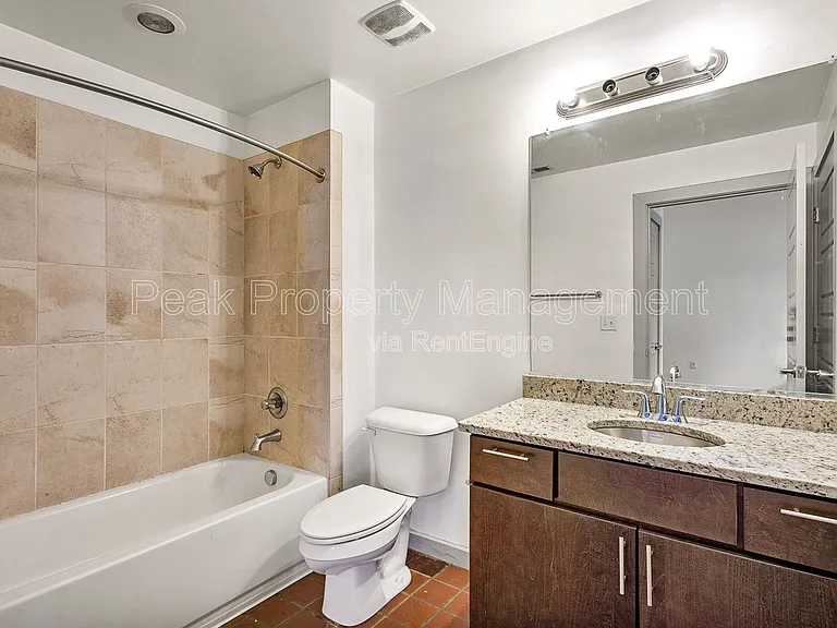 7 E Jackson St — Photo 34