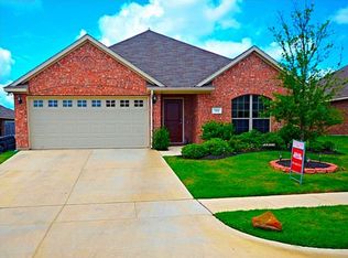 724 Sendero Rd, Arlington, TX 76002