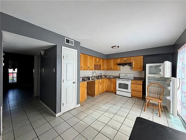3615 Jupiter Dr — Photo 5