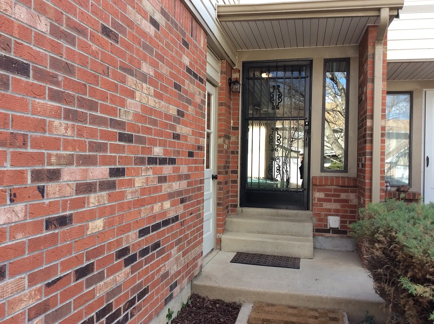 *Available Now* 2 Story Townhome Near Open Space In Lafayette- New Carpet — Photo 2