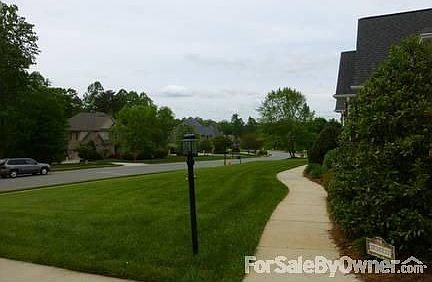 Spacious Back Yard
						:
						The entire yard has been well maintained and has an automatic sprinkler system