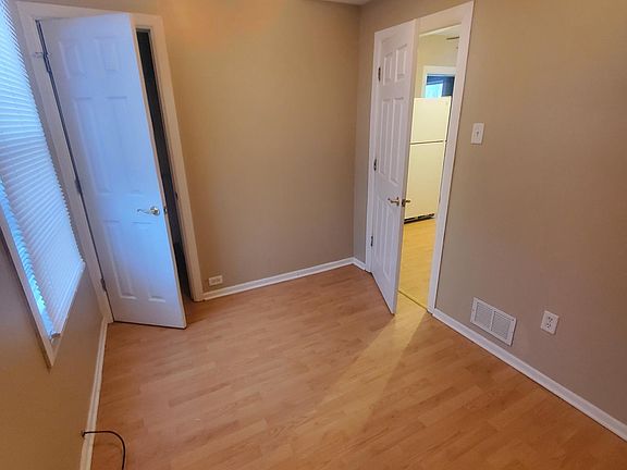 4th image of 1441 S Harvey Ave #2