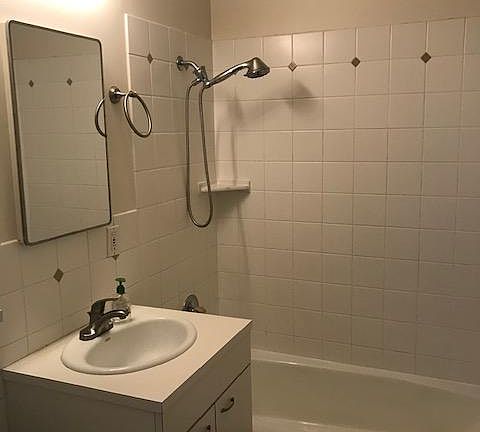 4th image of 3201 Webster St APT 6