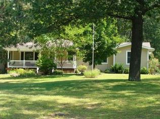 2078 E Blueberry Ln, Midland, MI 48642