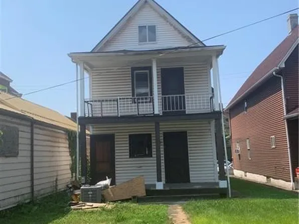 37 Pine St, Natrona Heights, PA 15065