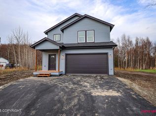 9075 E Spring Creek Cir, Palmer, AK 99645