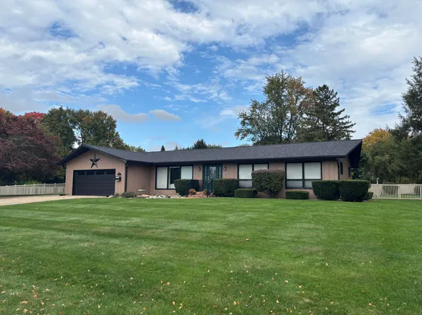 906 Independence Ave, Sturgis, MI 49091