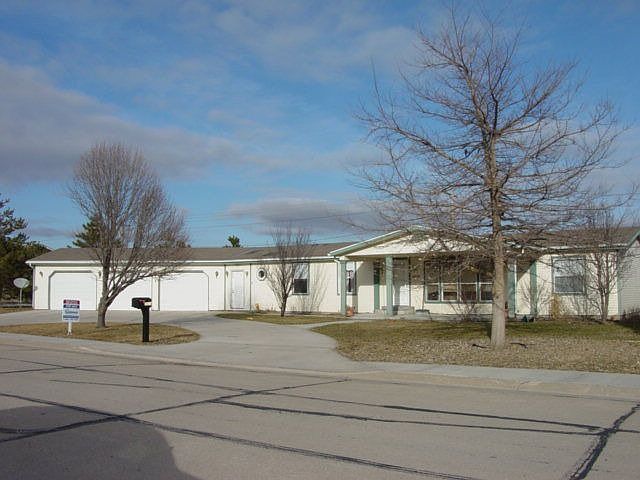 1st image of 2010 Avenue C