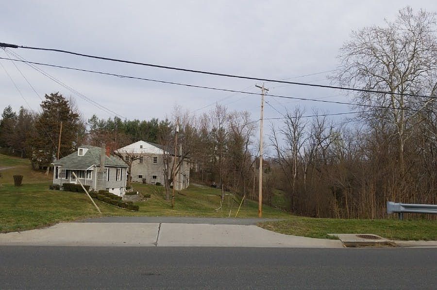 1st image of 797 Front Royal Pike