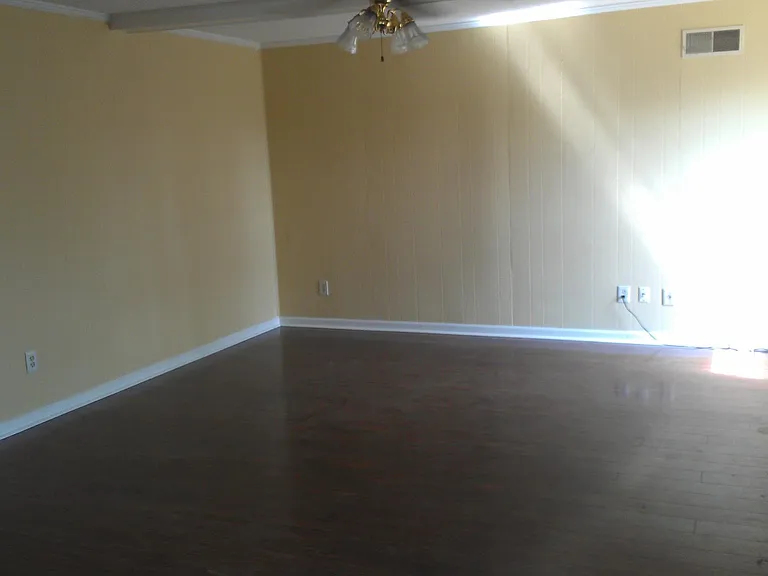 7857 Terry Franklin Dr — Photo 3