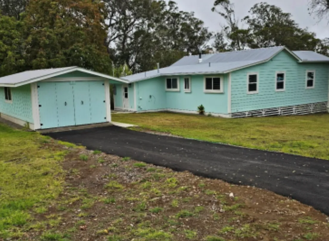 4 bed, 1328 sqft, $2,400 — Photo 1