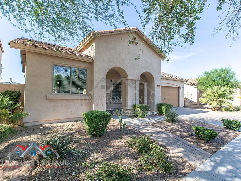1532 E Apollo Rd — Photo 2
