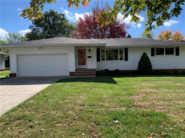16147 Ramona Dr, Middleburg Heights, OH 44130