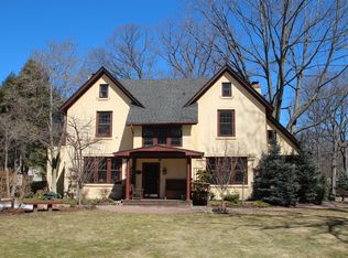 55 Oak Ln, Rochester, NY 14610