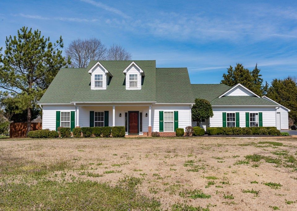 1st image of 250 Caitlin Dr