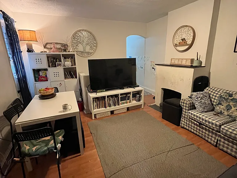 4426 Osage Ave #1R — Photo 6