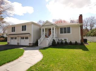 60 Levbert Rd, Newton, MA 02459