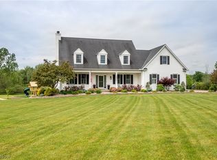 16850 Auburn Springs Dr, Chagrin Falls, OH 44023