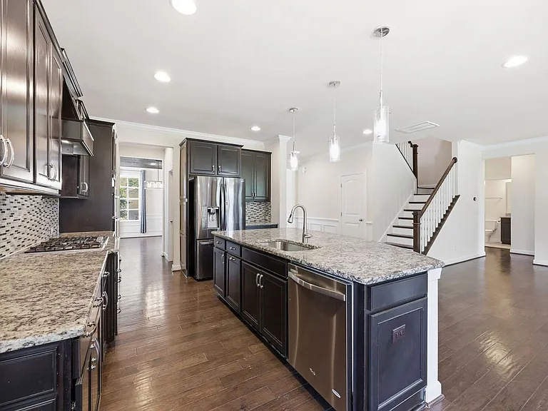 304 Atwood Dr — Photo 46