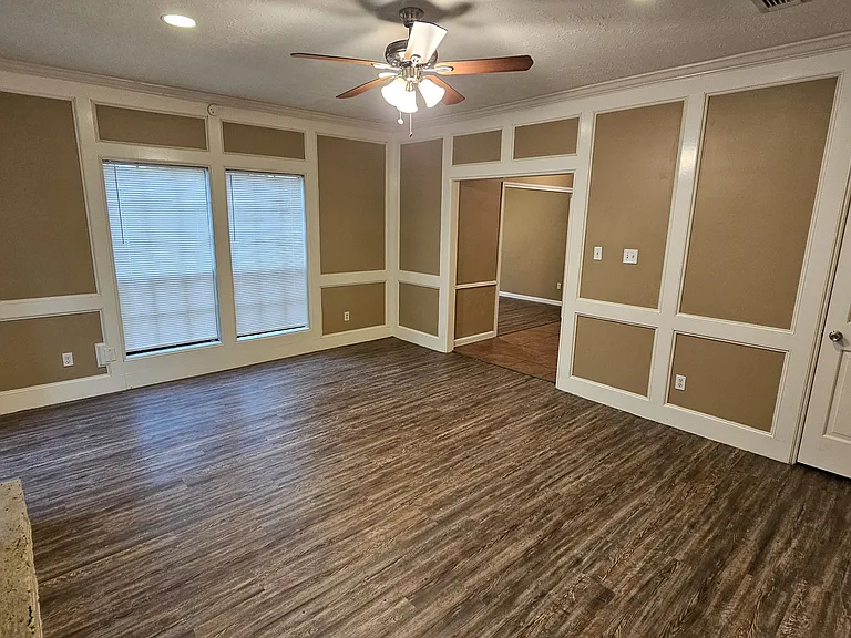 14734 Treborway Dr — Photo 14