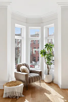 Sold by Compass | media 20