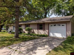 218 Belleview Ave, Mankato, MN 56001