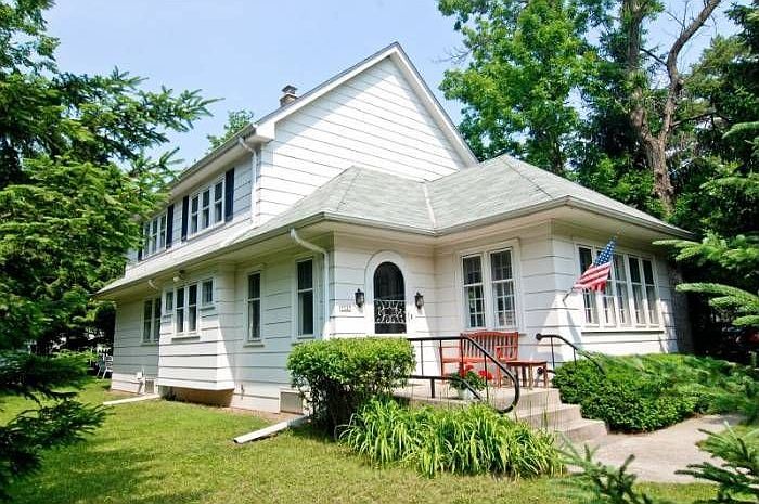 Main photo