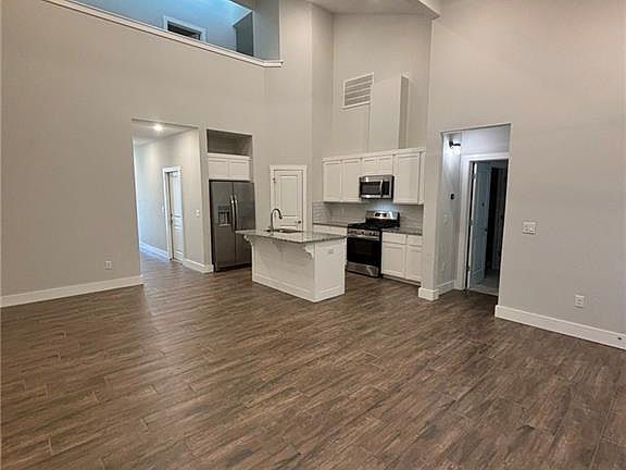 5th image of 471 Azurite Rd