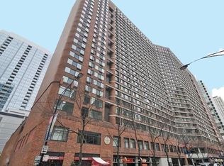 211 E Ohio St APT 718, Chicago, IL 60611