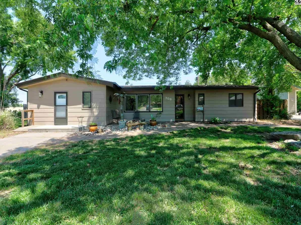 708 Manor Ct, McPherson, KS 67460
